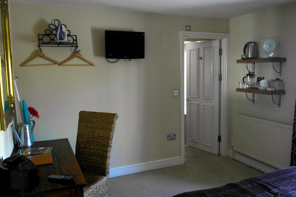 The Ship And Castle Hotel Chew Magna Room photo