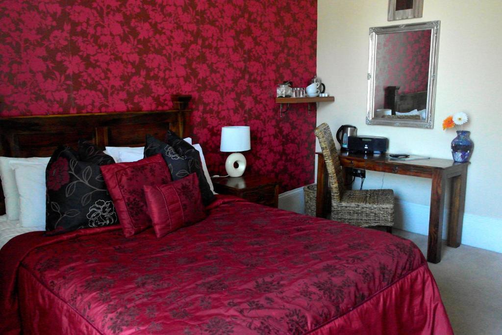 The Ship And Castle Hotel Chew Magna Room photo